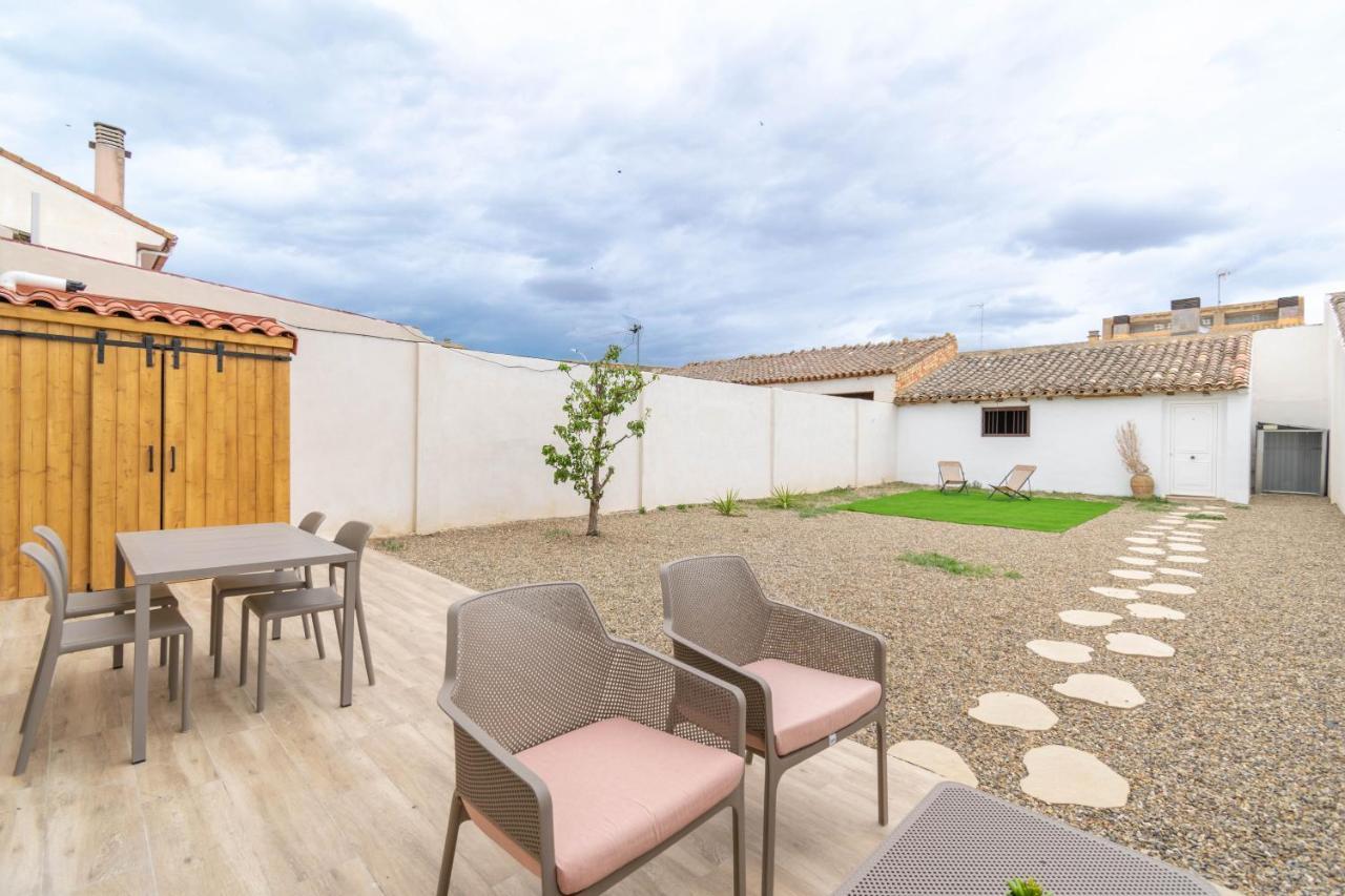 Casa Bardena Negra, Comodo Alojamiento Para Visitar Las Bardenas Y Sendaviva Fustinana Exterior photo